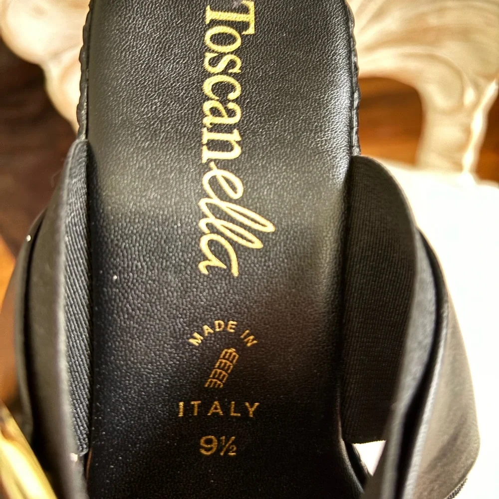 Black Leather Platform Wedge Sandals with Gold Buckle